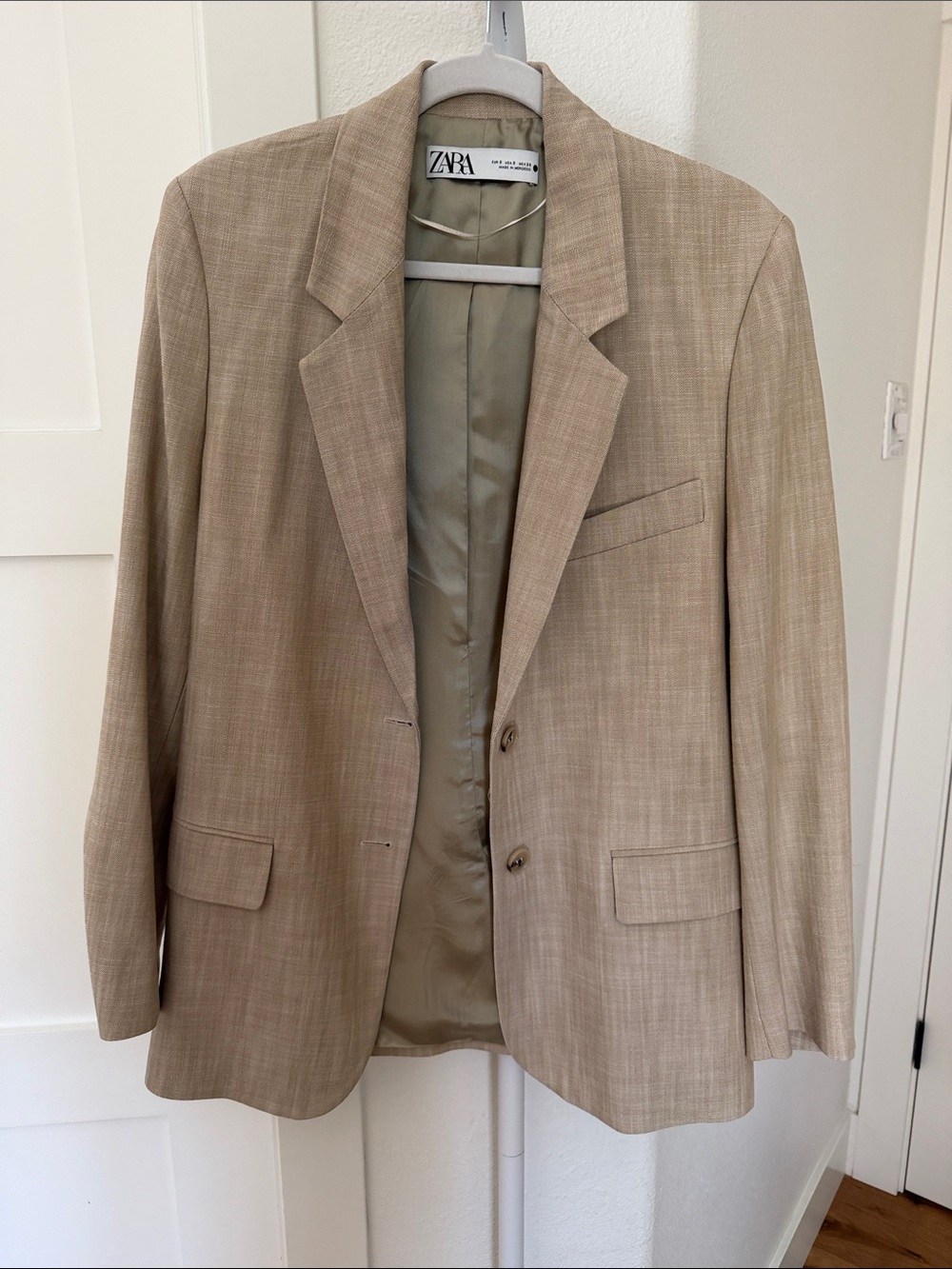 Zara woman’s Beige-Tan Single-Breasted Blazer